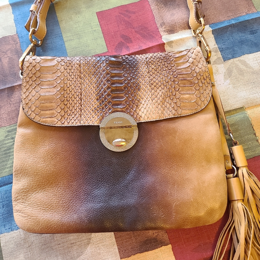 Handbag